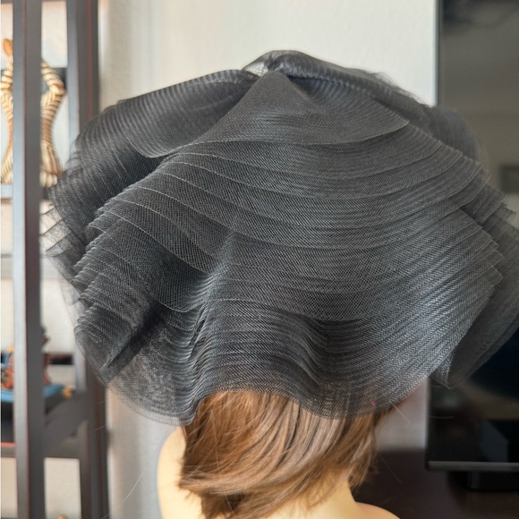 Vintage Leslie James Black Ruffled Hat - Picture 8 of 12